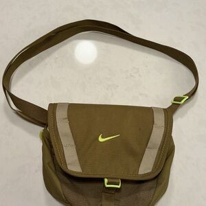 Nike Tan and Green Belt Bag